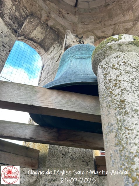 CLOCHE DE L'EGLISE SAINT-MARTIN-AU-VAL